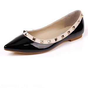 Maiernisi black Rockstud flats size 7 NWOT